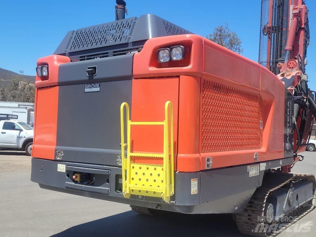 Tamrock PANTERA 1500 Surface drill rigs