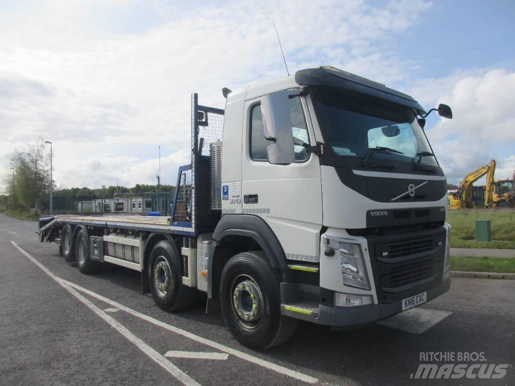 Volvo FM 370 Beavertail Flatbed / winch trucks