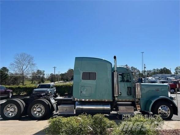 Peterbilt 389 Other