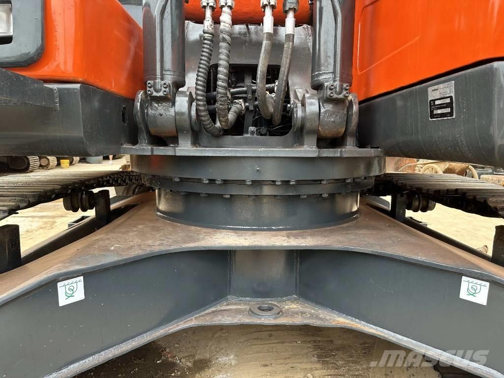 Doosan DX225LC-9C Crawler excavators