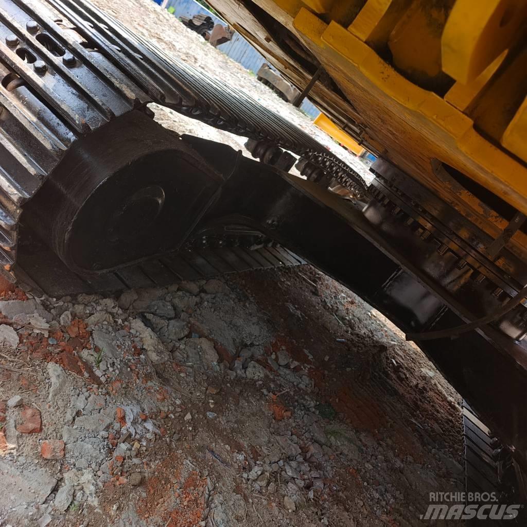 CAT 320 GC Wheeled excavators
