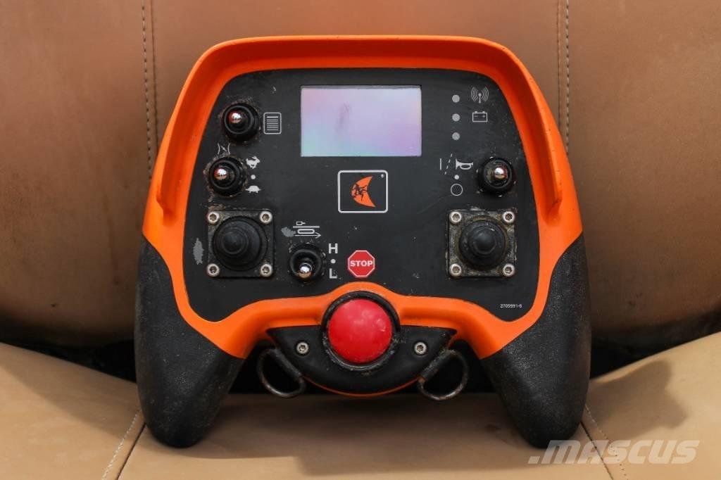 Ditch Witch JT25 Horizontal drilling rigs