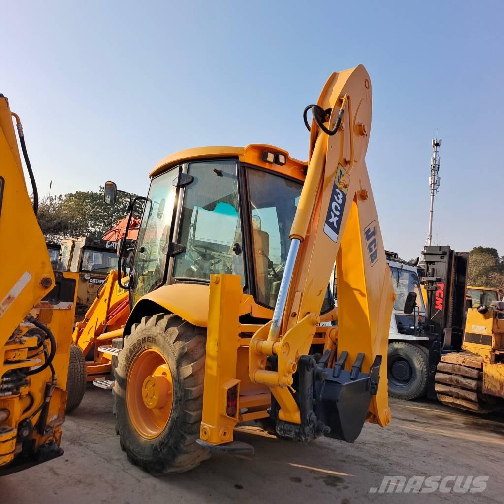 JCB 3 CX Backhoe