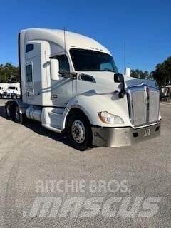 Kenworth T680 Prime Movers