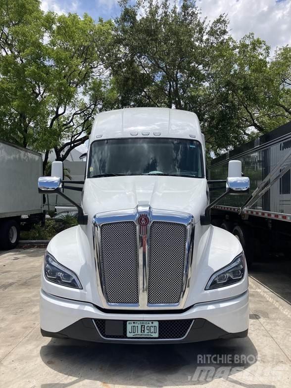 Kenworth T680 Prime Movers