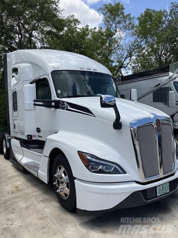 Kenworth T680 Prime Movers