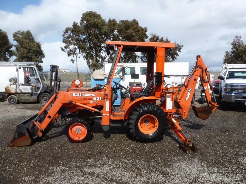 Kubota B 21 Backhoe