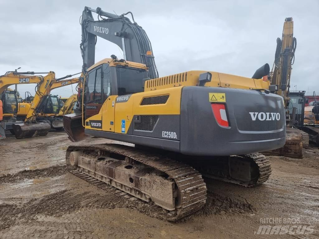 Volvo EC 250 D L Crawler excavators