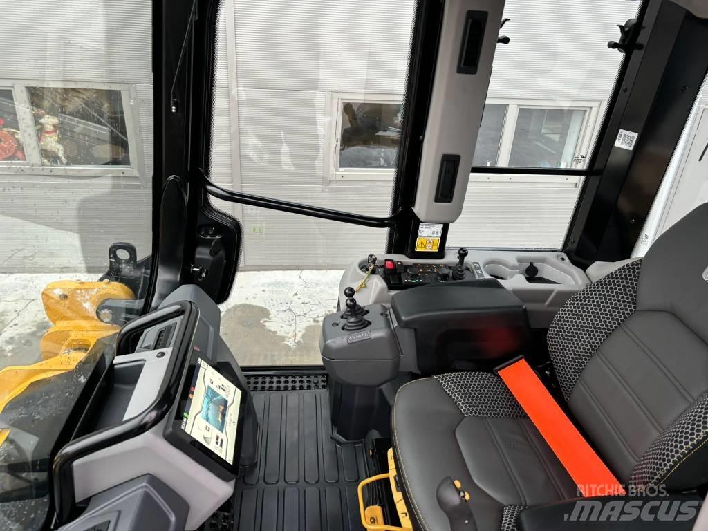 CAT 963 *MIETE/RENTAL Crawler loaders
