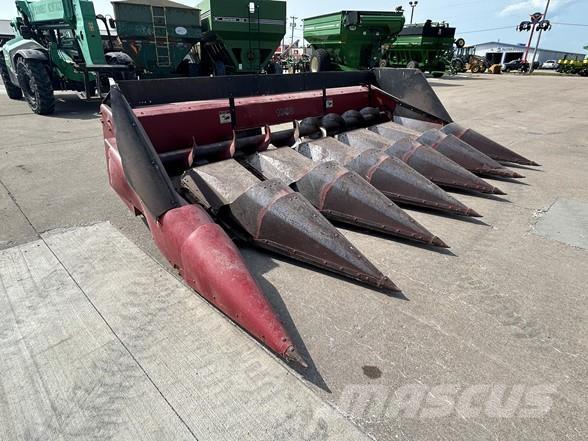 Case IH 1063 Combine harvester heads