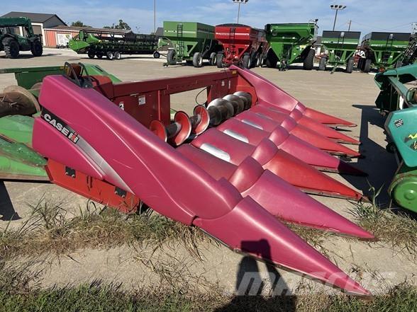 Case IH 2206 Combine harvester heads