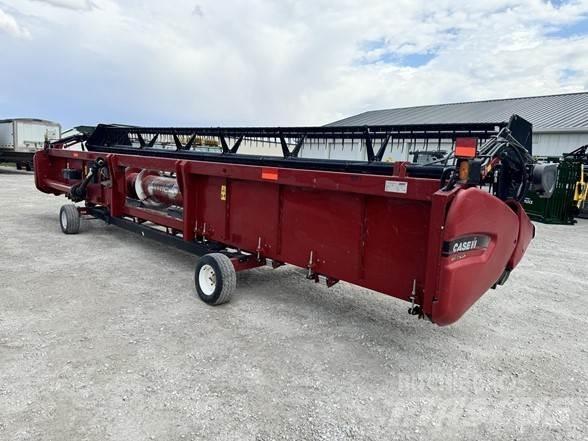 Case IH 3020 Combine harvester heads