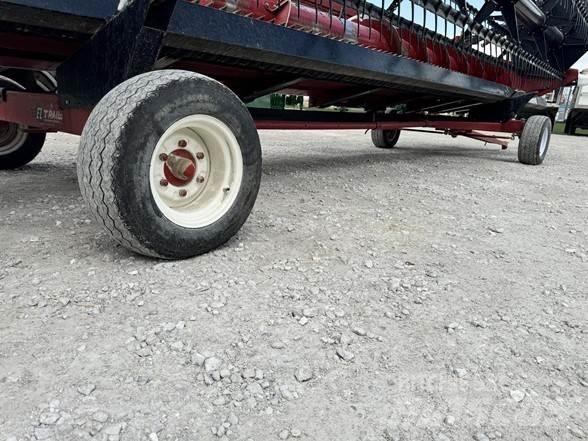 Case IH 3020 Combine harvester heads