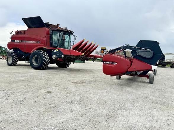 Case IH 5130 Combine harvesters