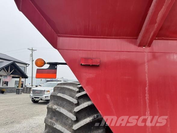 J&M 1000-20 Grain / Silage Trailers