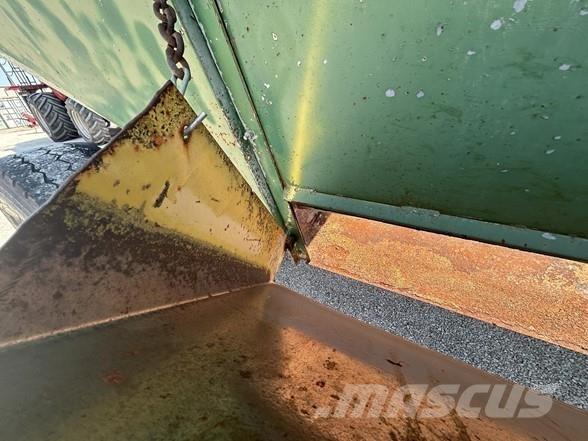 J&M 500SD Grain / Silage Trailers