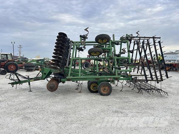 John Deere 726 Mowers