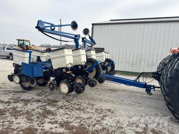 Kinze 3200 Planters
