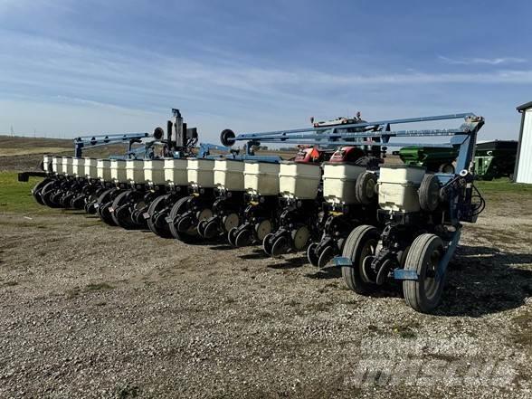 Kinze 3600 Planters