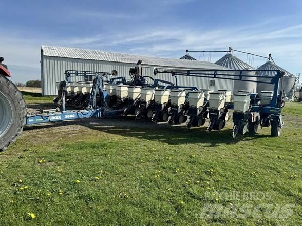 Kinze 3600 Planters