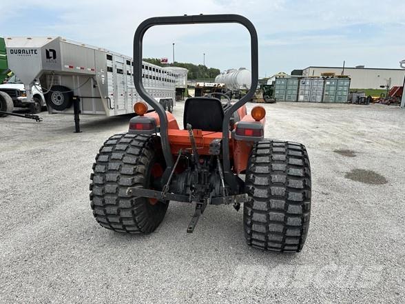 Kubota L4200 Tractors