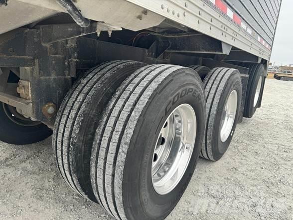 Timpte 5062 Grain / Silage Trailers