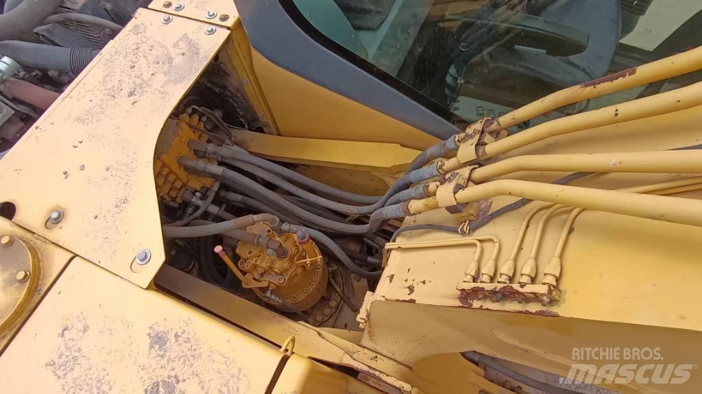 Komatsu PC 160 LC-7 Crawler excavators