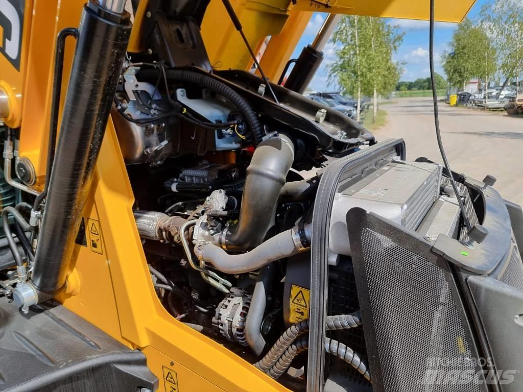 JCB 3 CX 14L5WM Backhoe