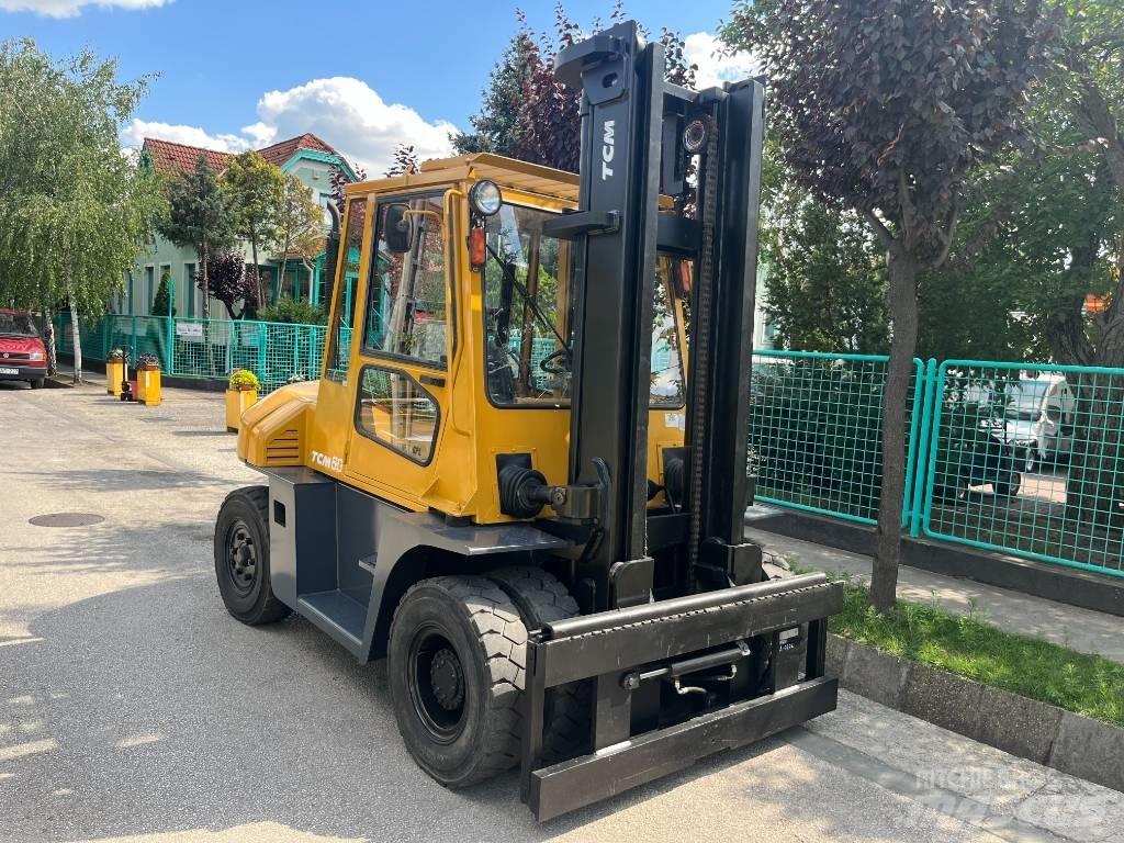 TCM FD60-9 V-2294 Diesel trucks