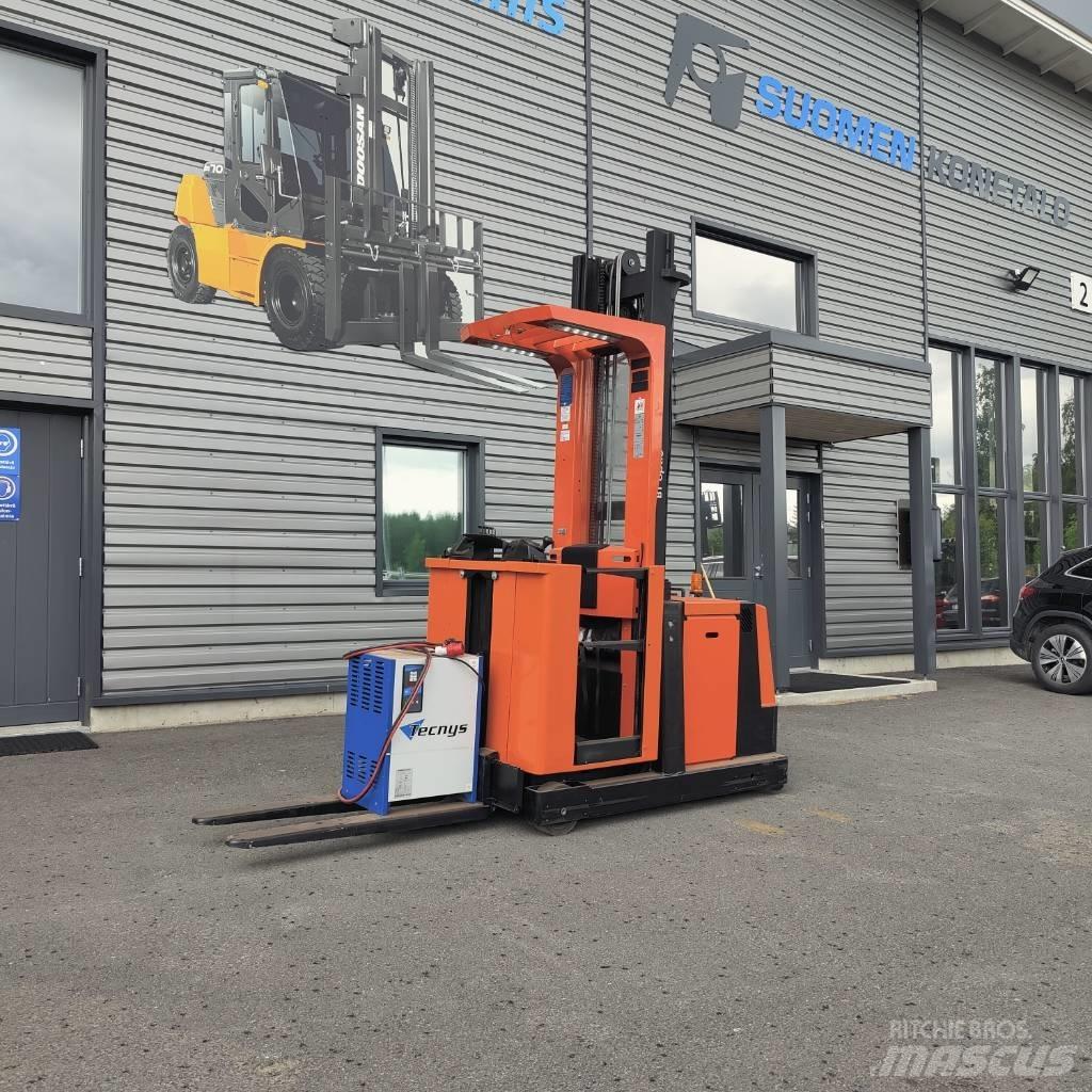 BT OME 100 M High lift order picker