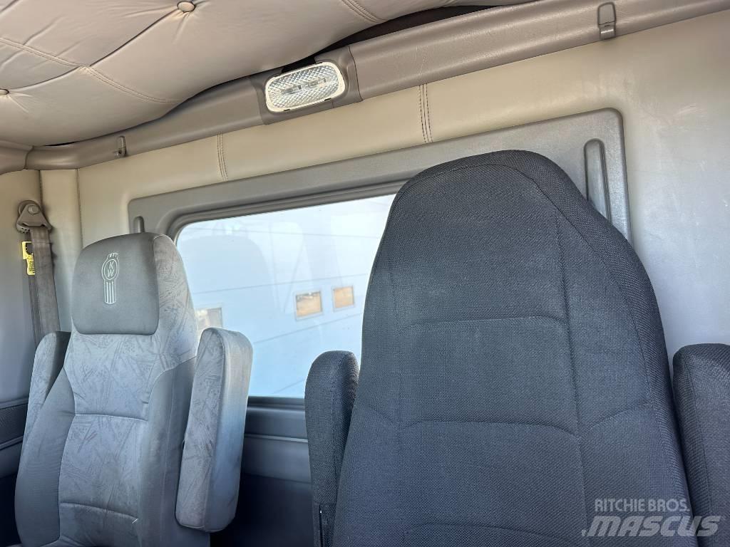 Kenworth T 800 Prime Movers
