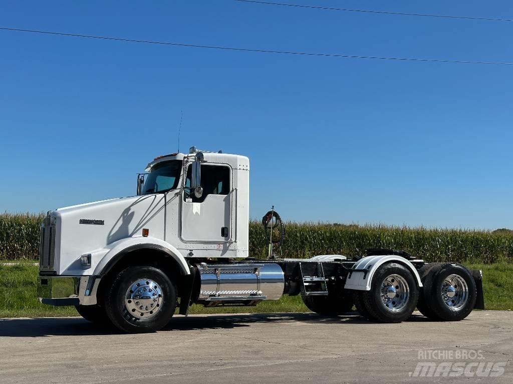 Kenworth T 800 Prime Movers