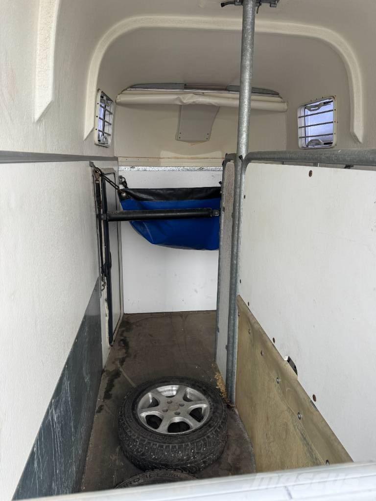 Thule Excellent 200 Livestock transport