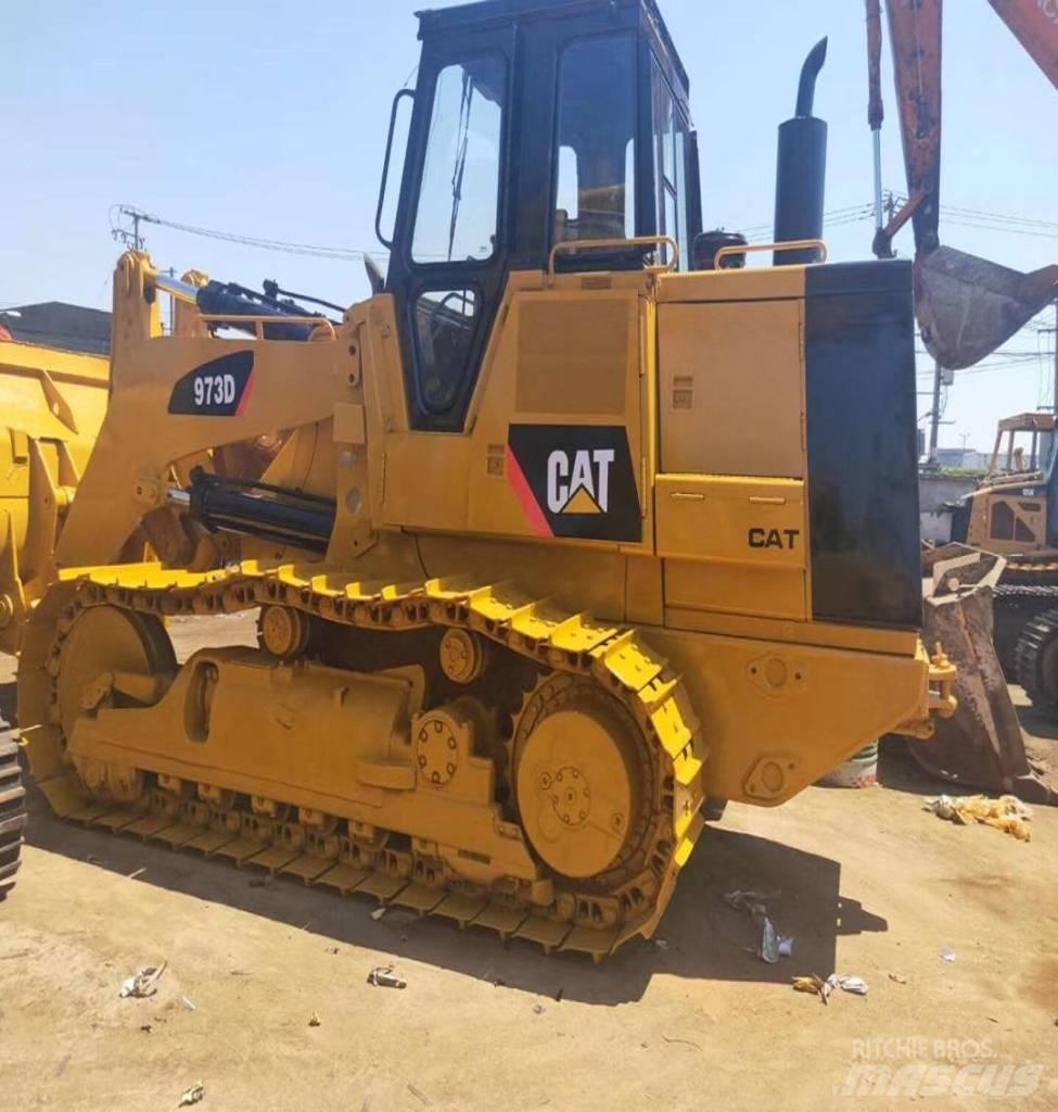 CAT 973 Crawler loaders