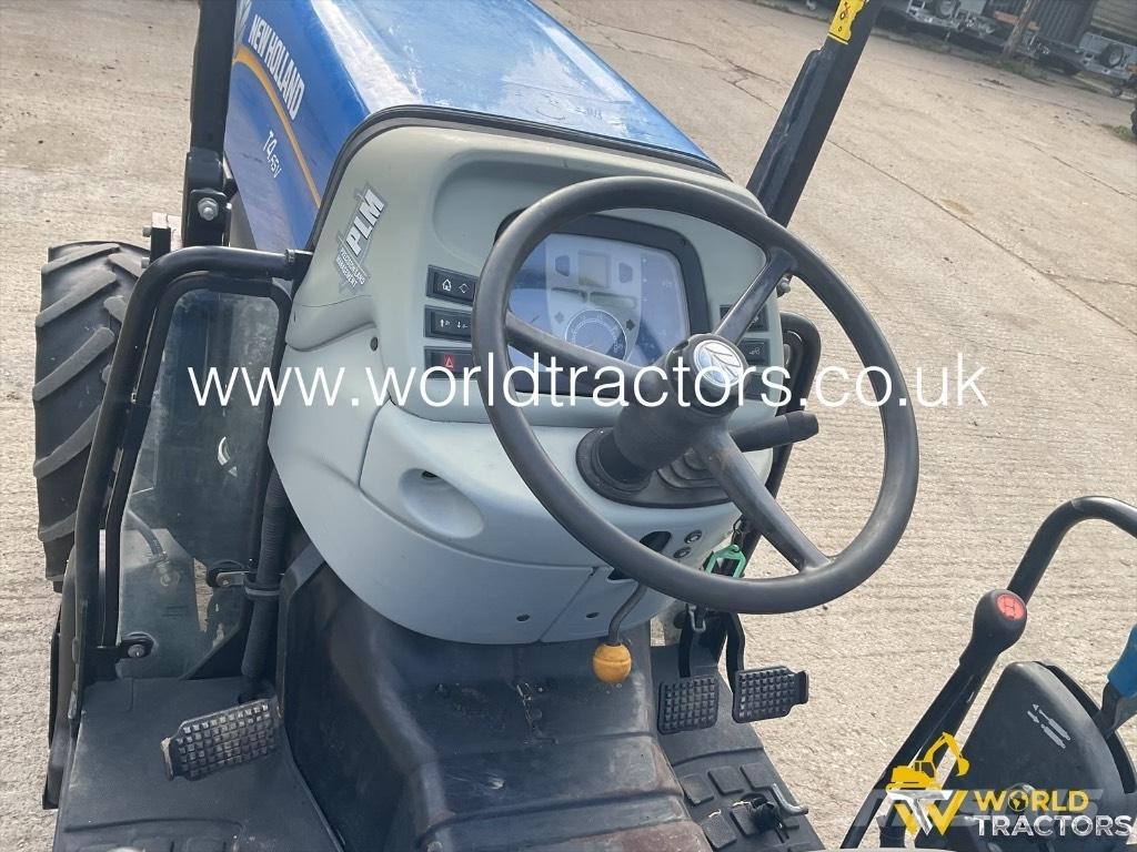 New Holland T 4.65 V Tractors