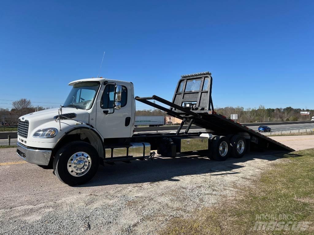 Freightliner M2 Recovery vehicles