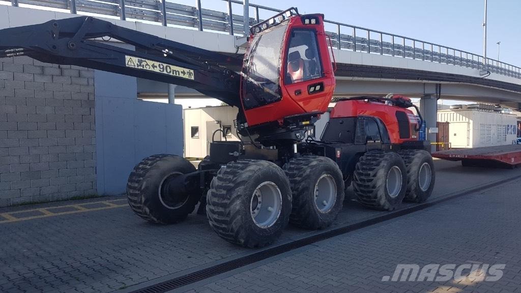 Komatsu 931 XC Harvesters