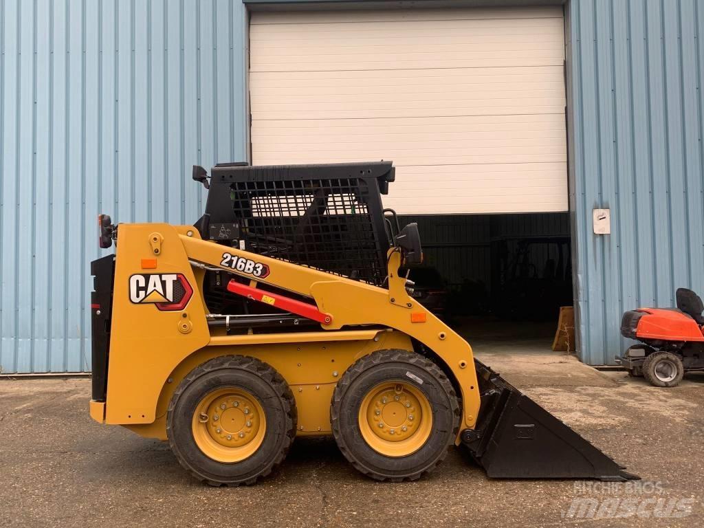 CAT 216 B 3 Mini loaders