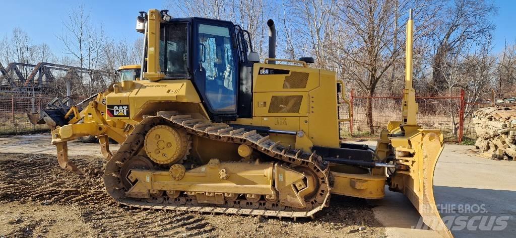 CAT D 6 N XL Crawler dozers