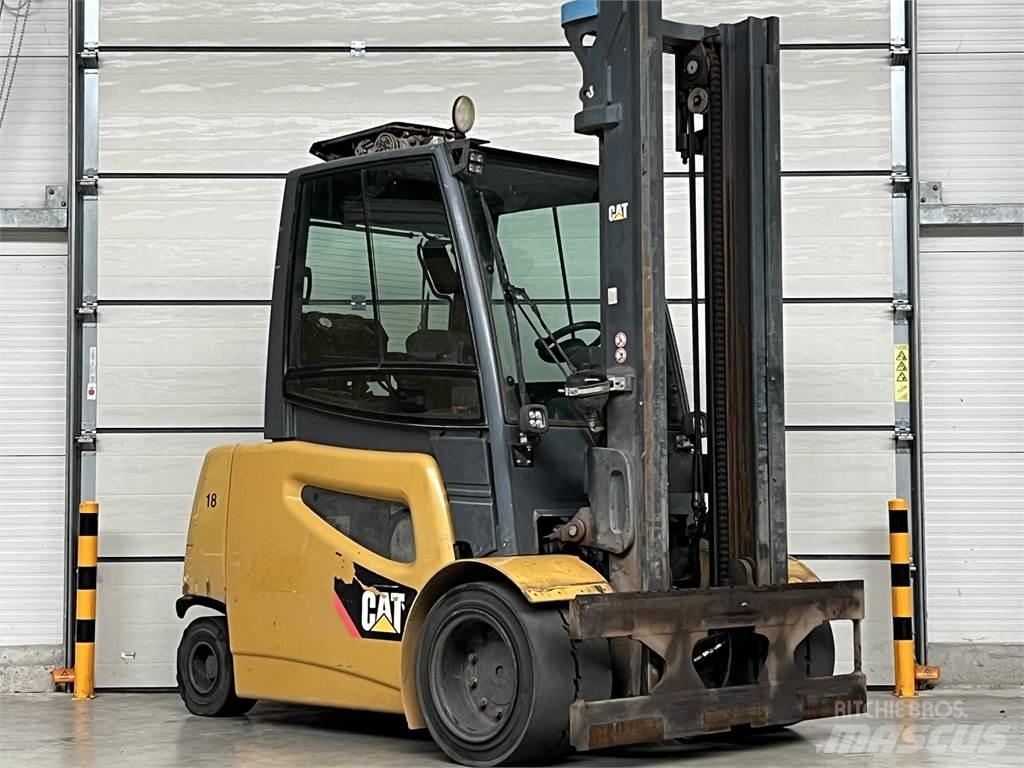 CAT erpillar EP40 Electric forklift trucks