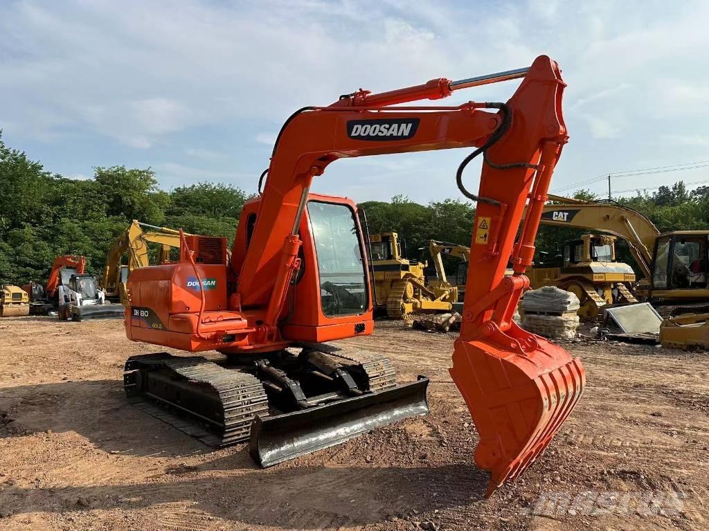 Doosan DH 80 Mini excavators  7t - 12t