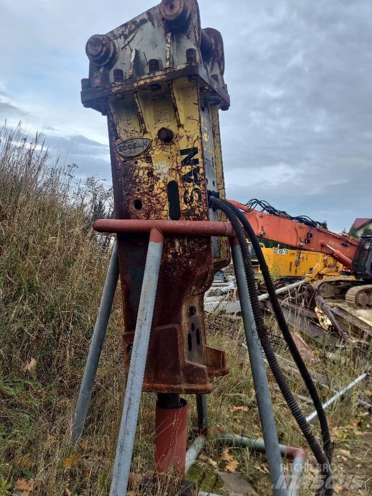 Soosan SB-121-TS-P Hammers / Breakers