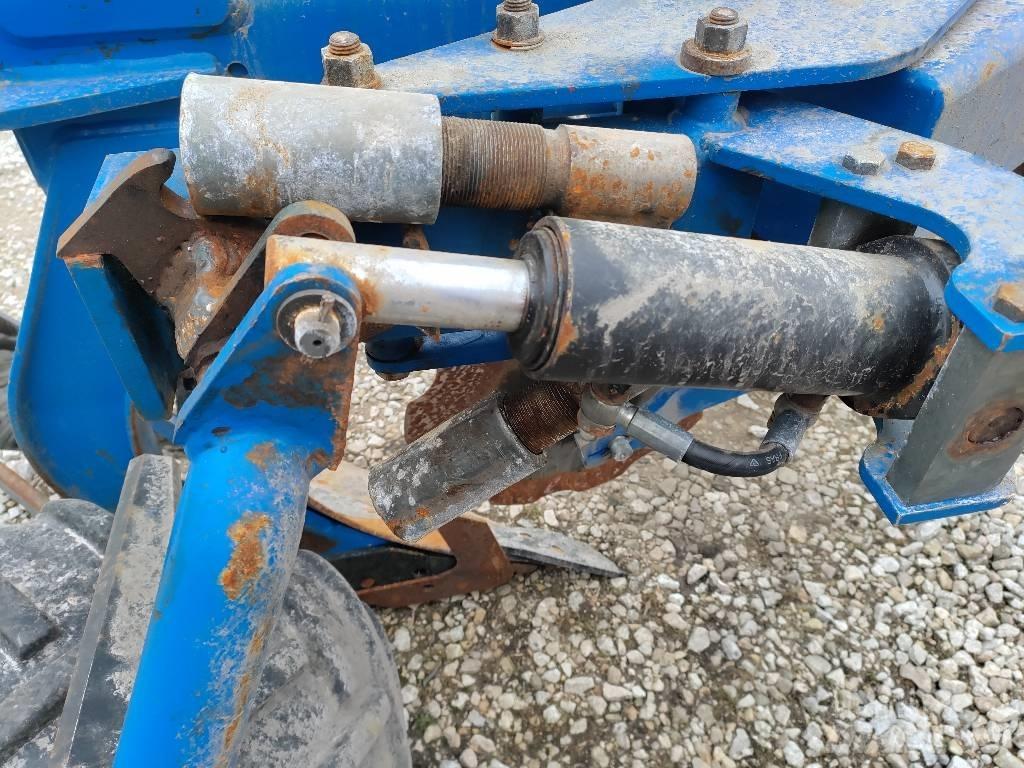 New Holland PH51080H Reversible ploughs