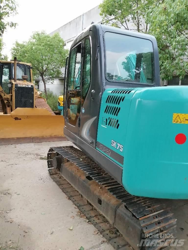 Kobelco SK 75 Crawler excavators