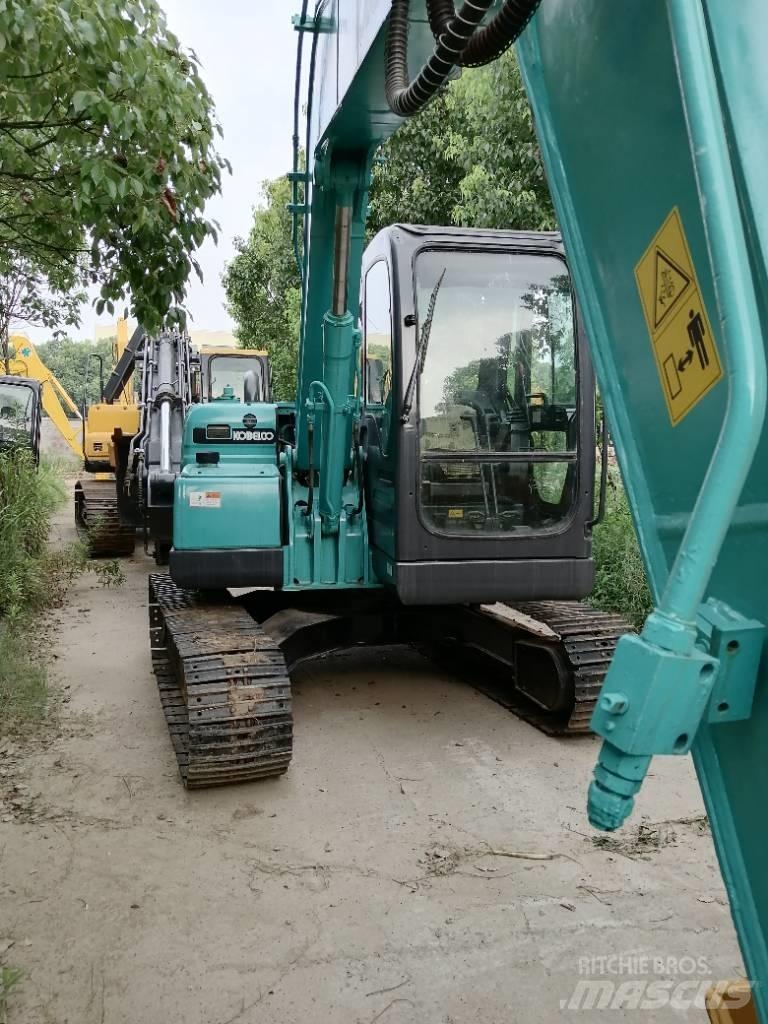 Kobelco SK 75 Crawler excavators