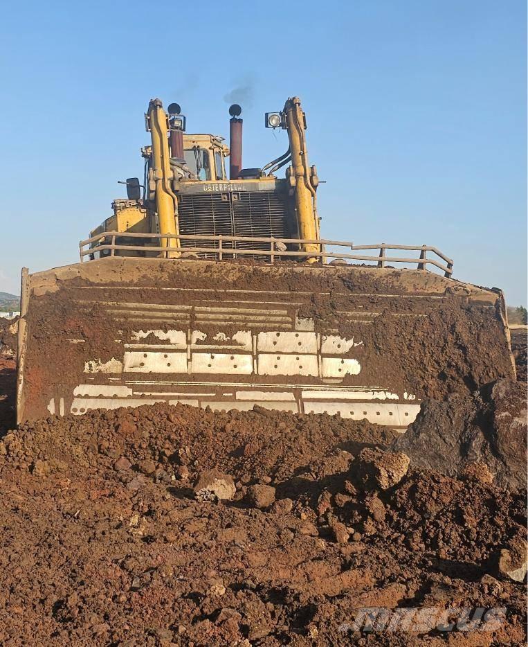 CAT D 11 N Crawler dozers
