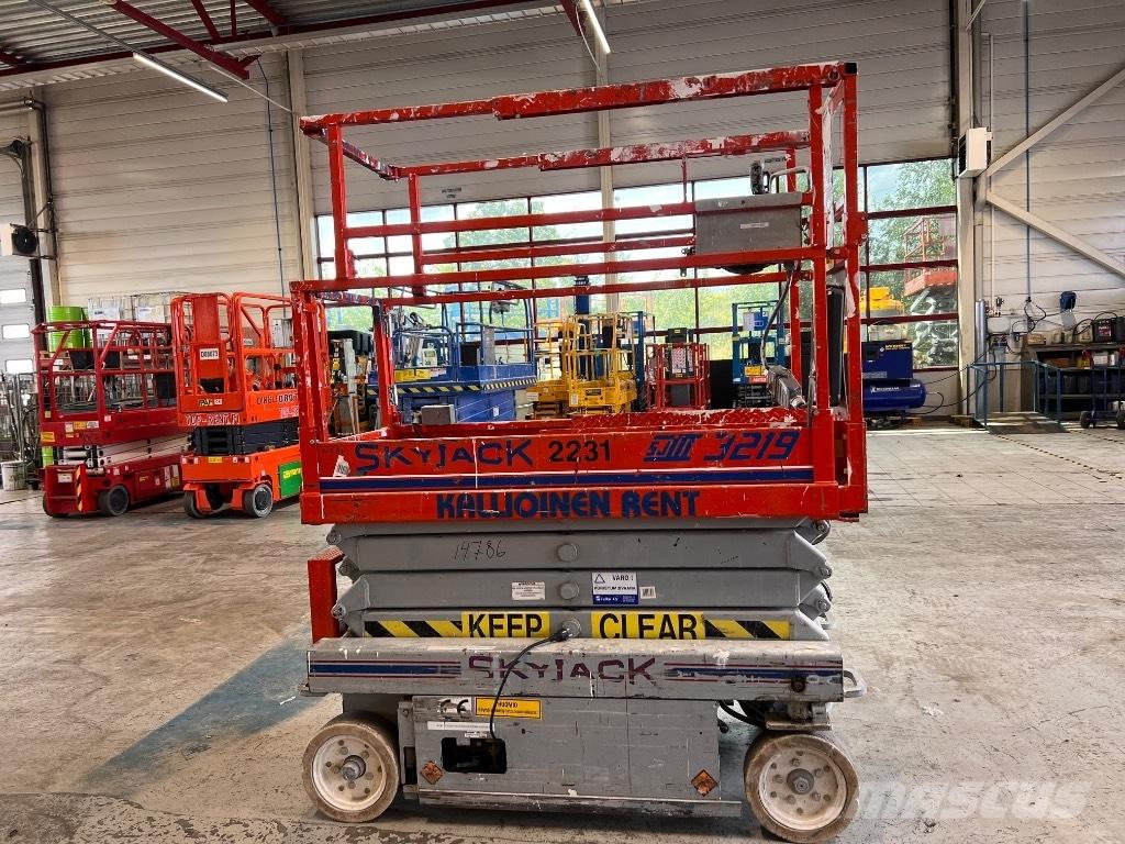 SkyJack SJ III 3219 Scissor lifts