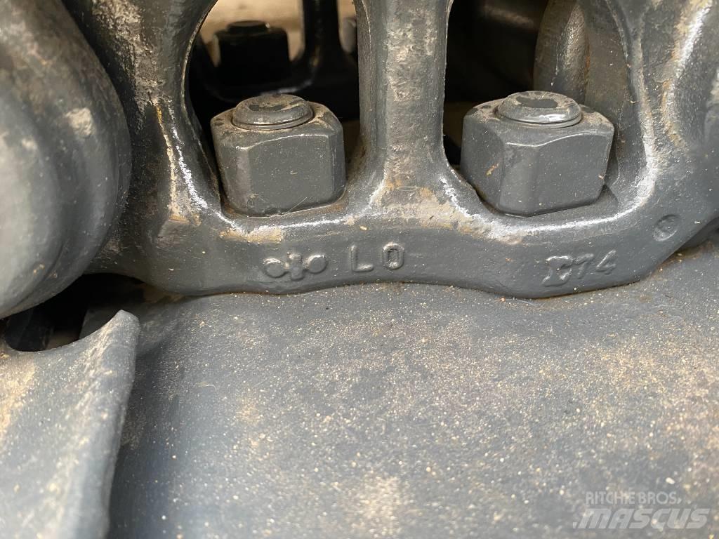 Komatsu PC210LC-8M0 Crawler excavators