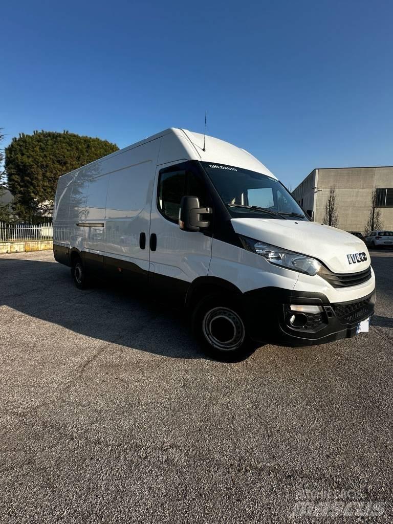 Iveco Daily 35 S16 Panel vans
