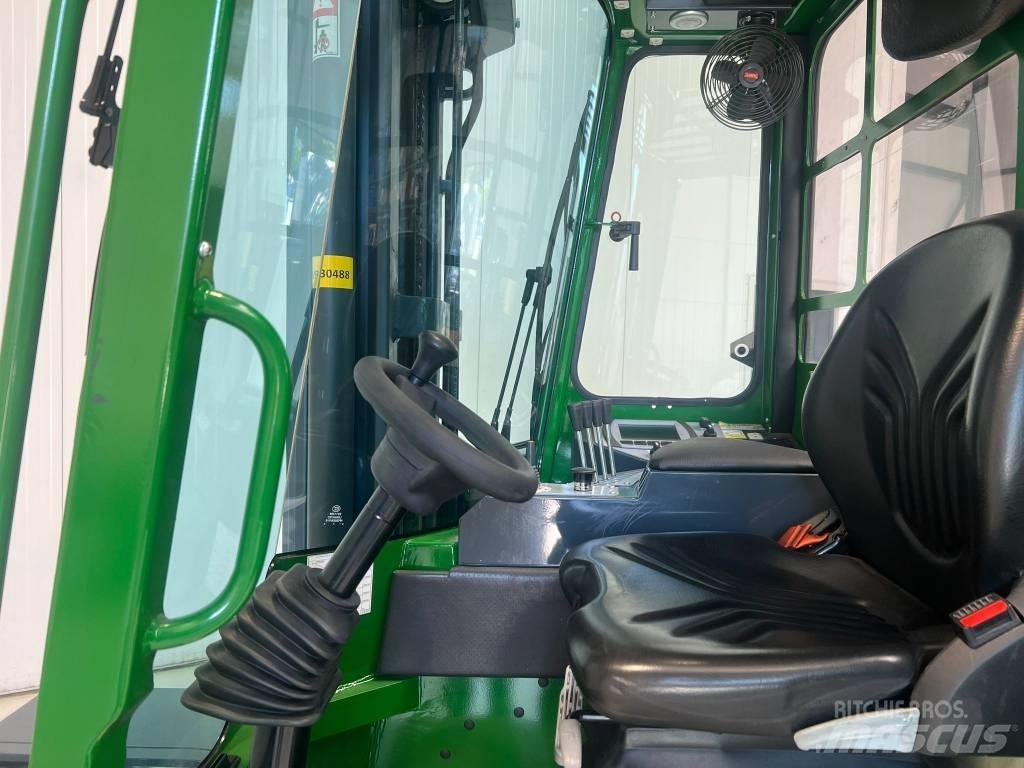 Combilift C4000ET 4-way reach truck